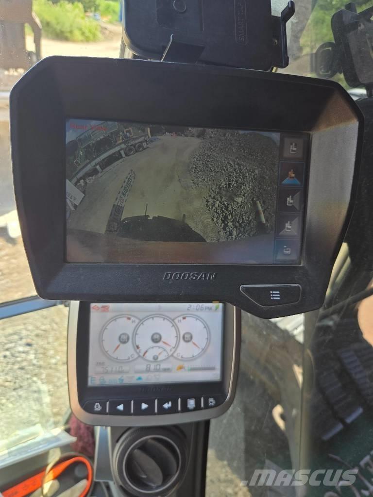Doosan DX 300 LC-5 履带挖掘机