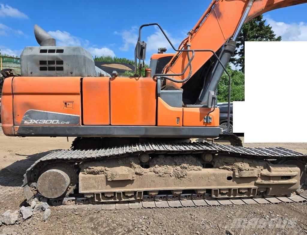 Doosan DX 300 LC-5 履带挖掘机