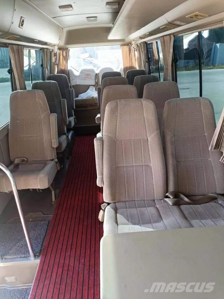 Toyota Coaster Bus 迷你巴士