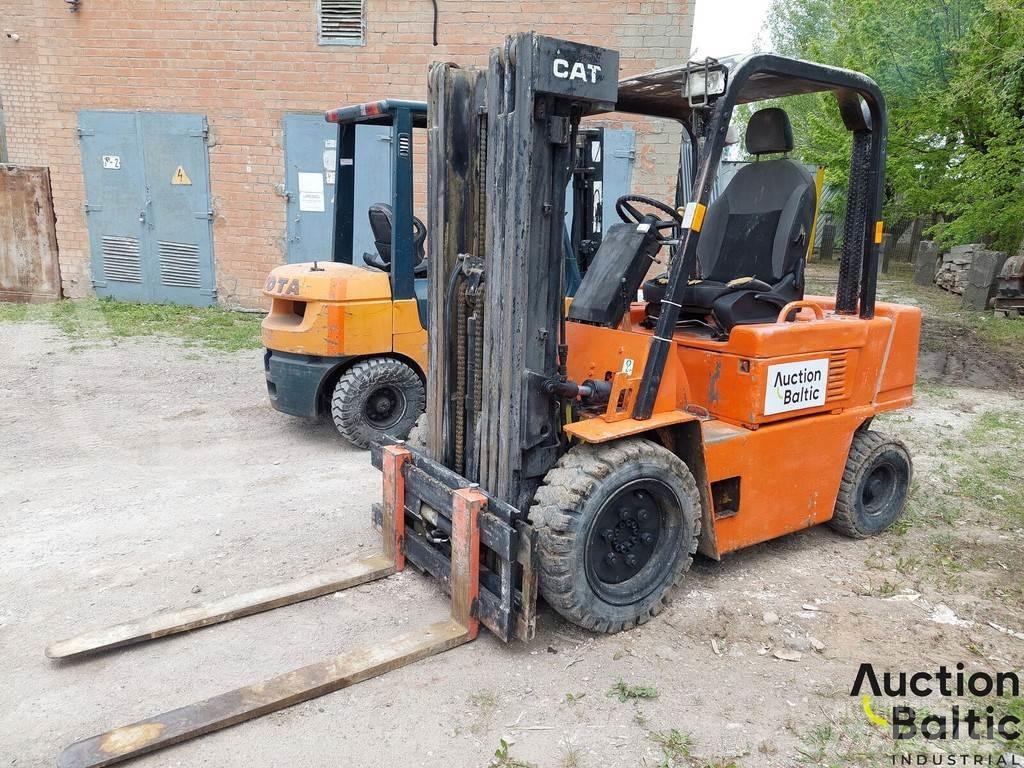 CAT V 50 D 柴油叉车
