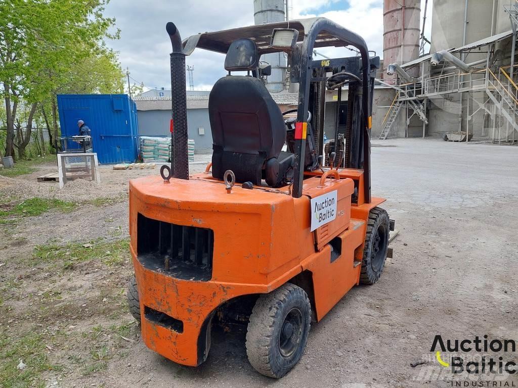 CAT V 50 D 柴油叉车