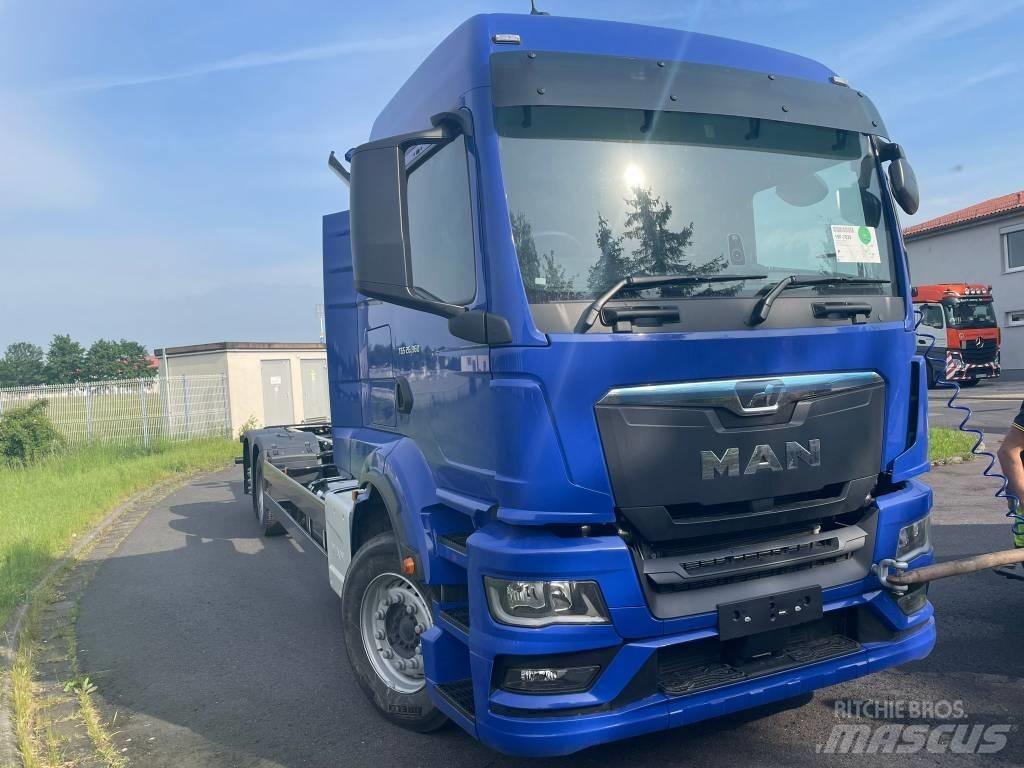 MAN TGS 26.360 平板车