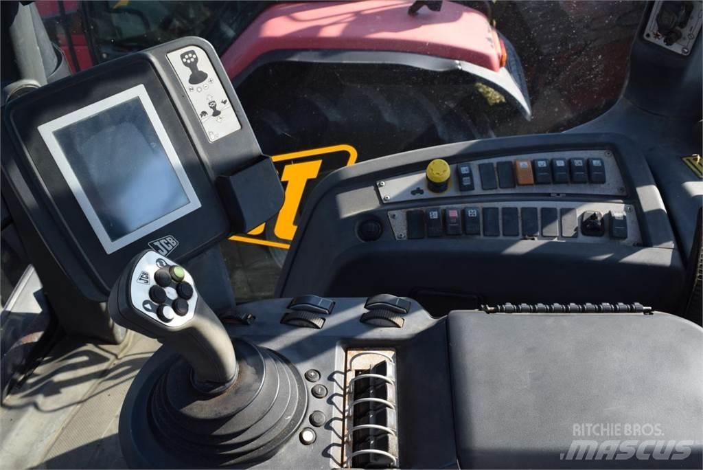 JCB Fastrac 8250 拖拉机/农用车