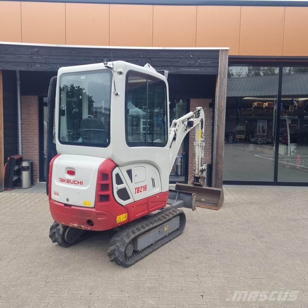 Takeuchi TB 216 小型挖掘机
