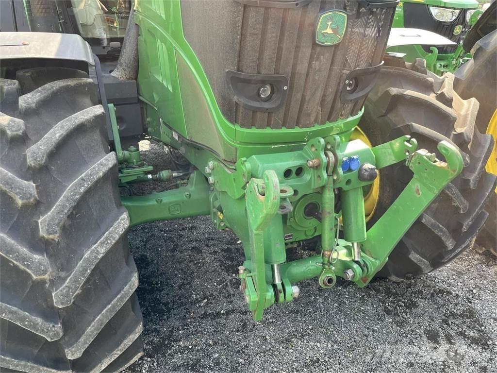 John Deere 6210R 拖拉机/农用车