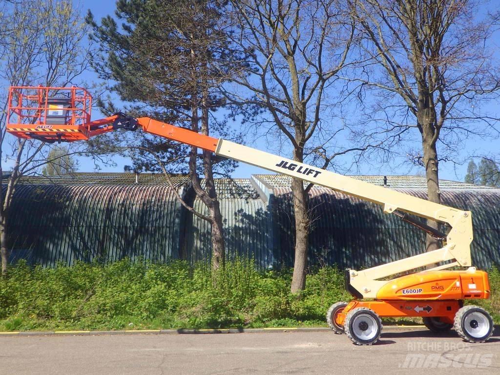JLG E600JP 直臂高空工作平台