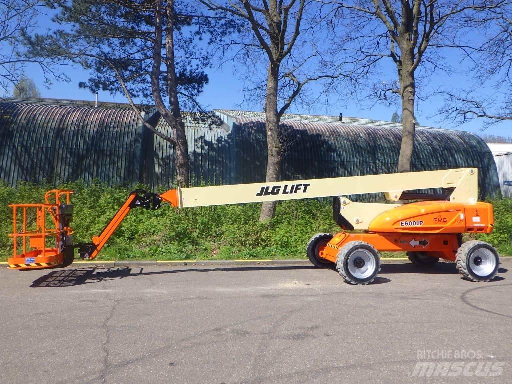JLG E600JP 直臂高空工作平台