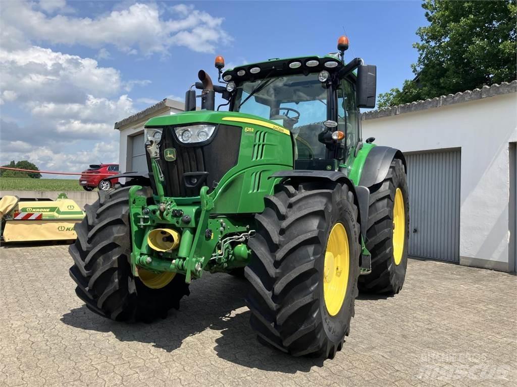John Deere 6215R 拖拉机/农用车