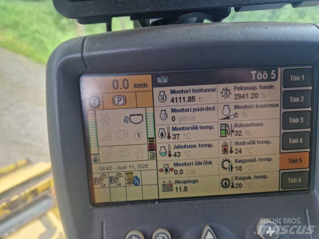 New Holland CX 8070 联合收割机