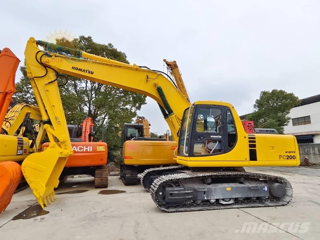 Komatsu PC 200-6 履带挖掘机