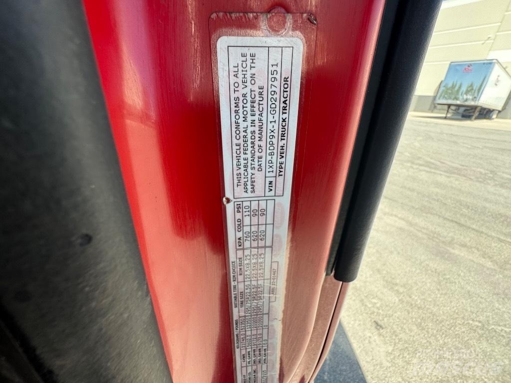 Peterbilt 579 牵引车