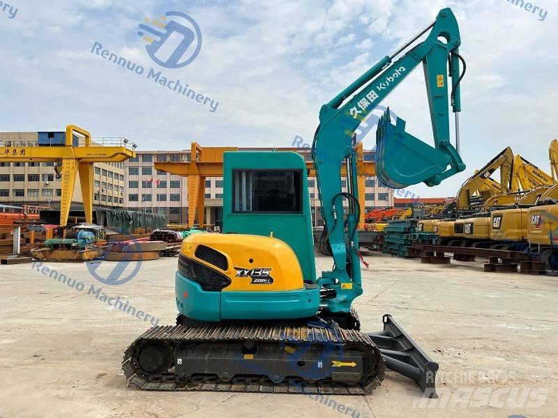 Kubota KX 135 小型挖掘机