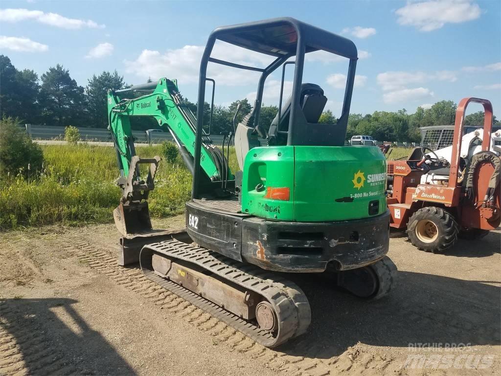 Bobcat E42 小型挖掘机