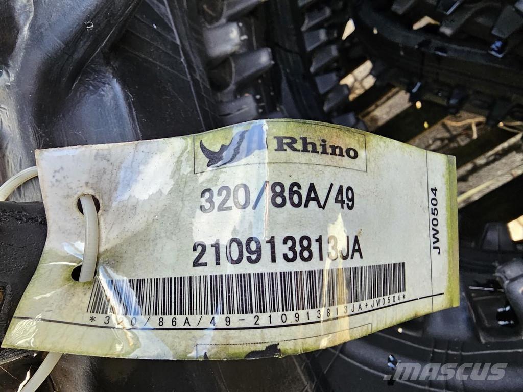 Bobcat T590 Tracks 轮胎、车轮和轮圈