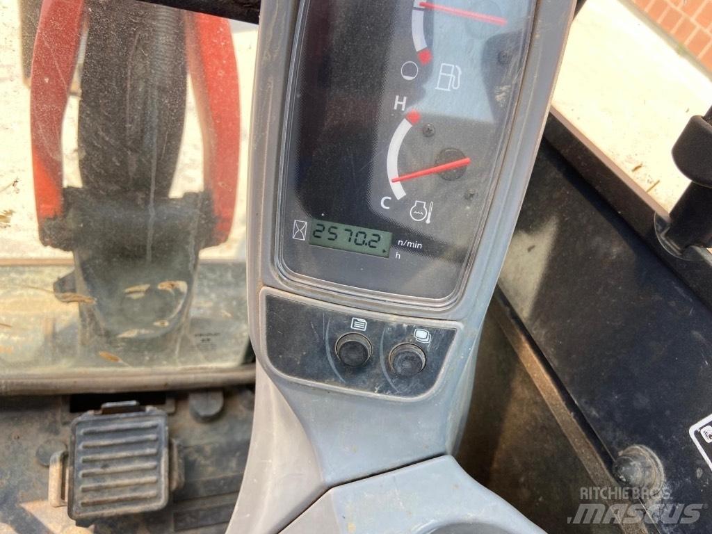 Kubota U 27-4 小型挖掘机