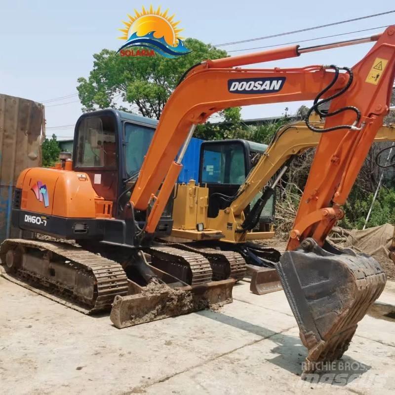 Doosan DH 60-7 小型挖掘机