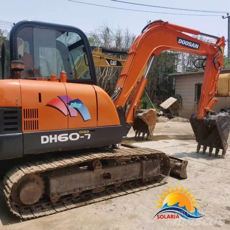 Doosan DH 60-7 小型挖掘机