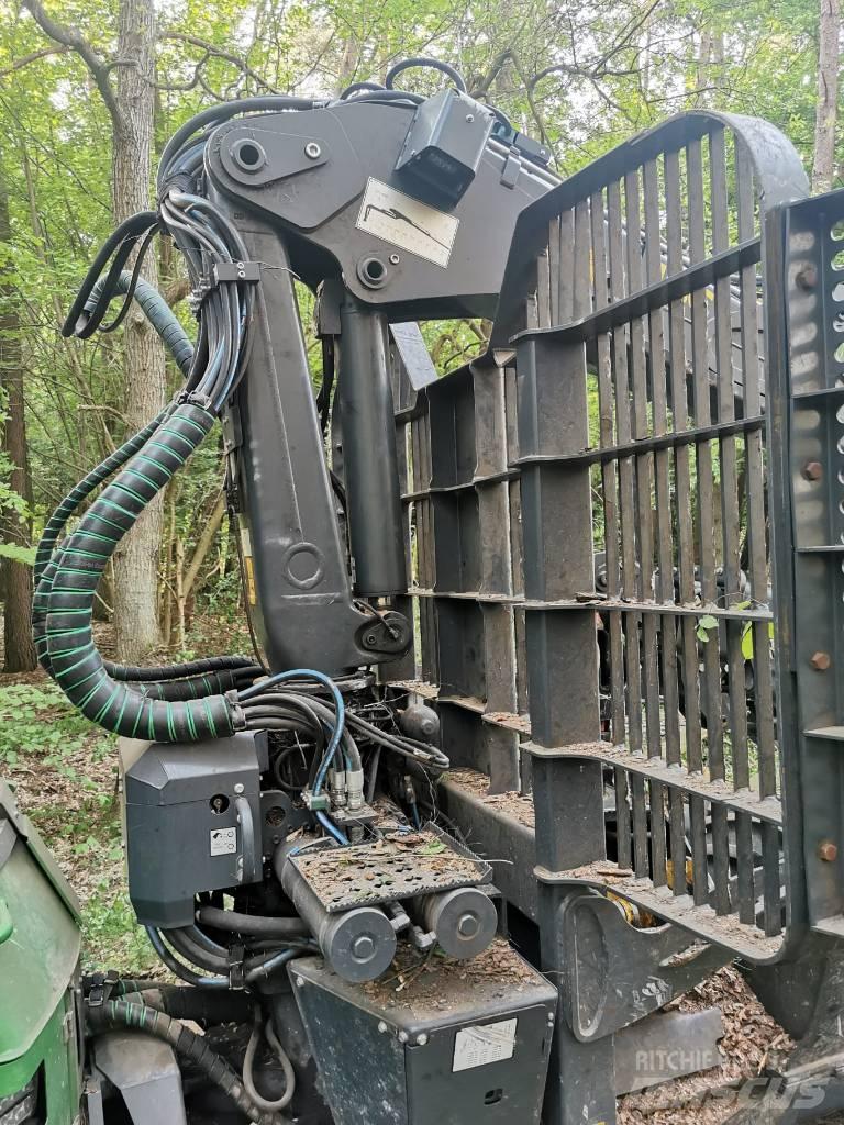 John Deere 1110G 集运机