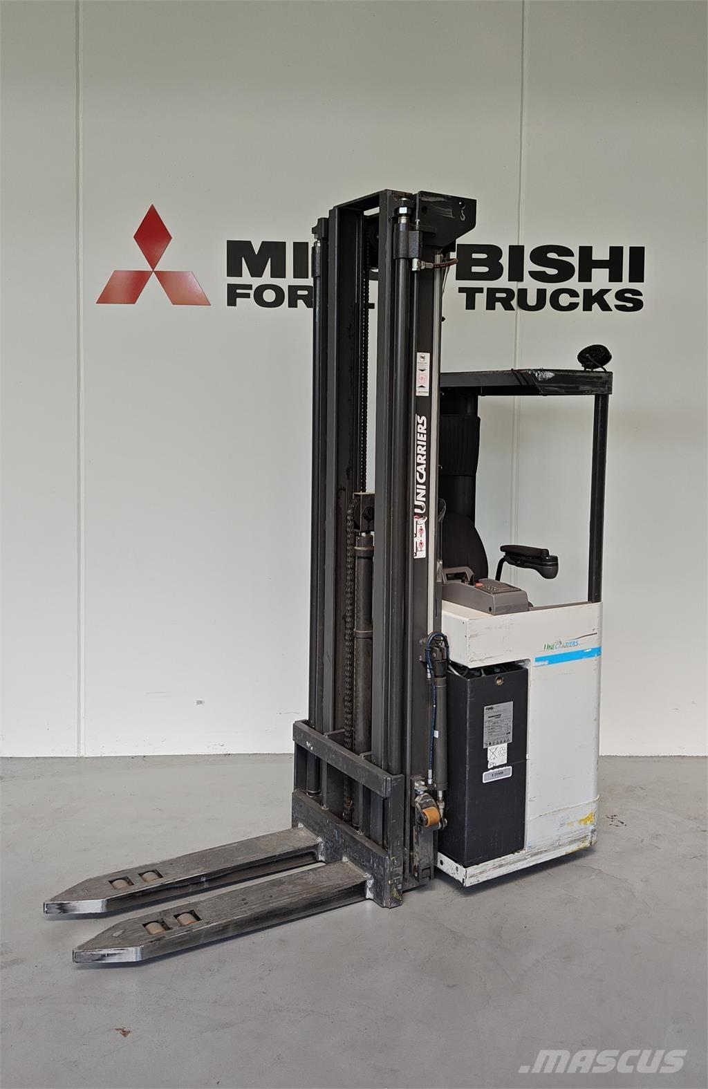 Atlet XSN160 行走式堆垛机