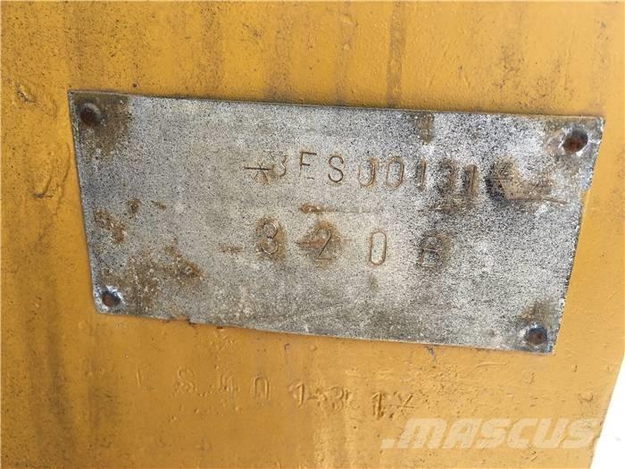 CAT 320 B 履带挖掘机