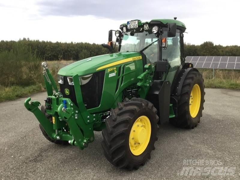 John Deere 5120ML 小型拖拉机