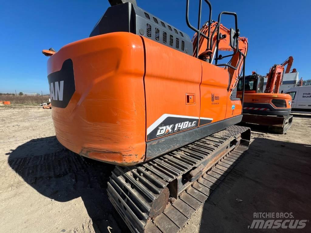 Doosan DX140LC-7 履带挖掘机