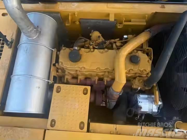 CAT CAT325D 中型挖掘机