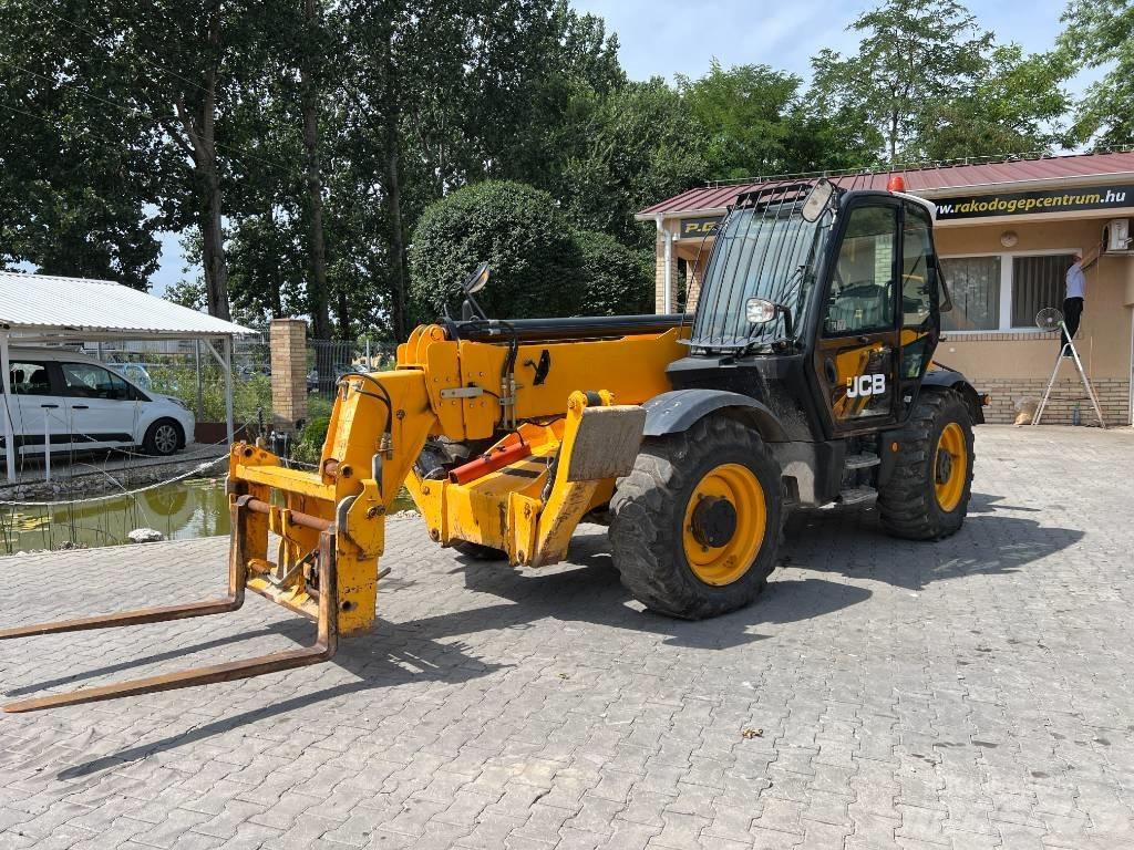 JCB 540-140 伸缩臂叉装车|叉装车