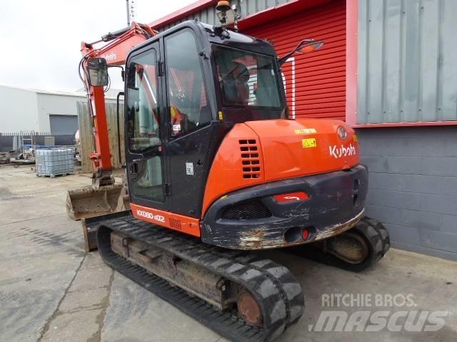 Kubota KX 080-4 中型挖掘机