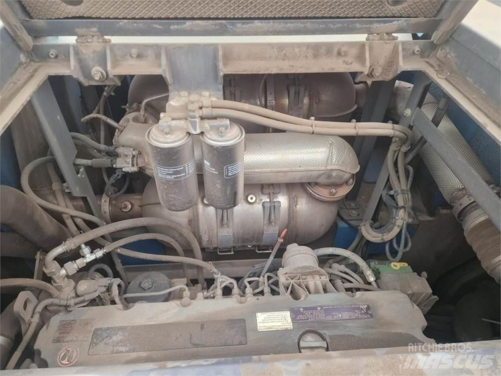 Fuchs MHL 375 S5 轮式挖掘机