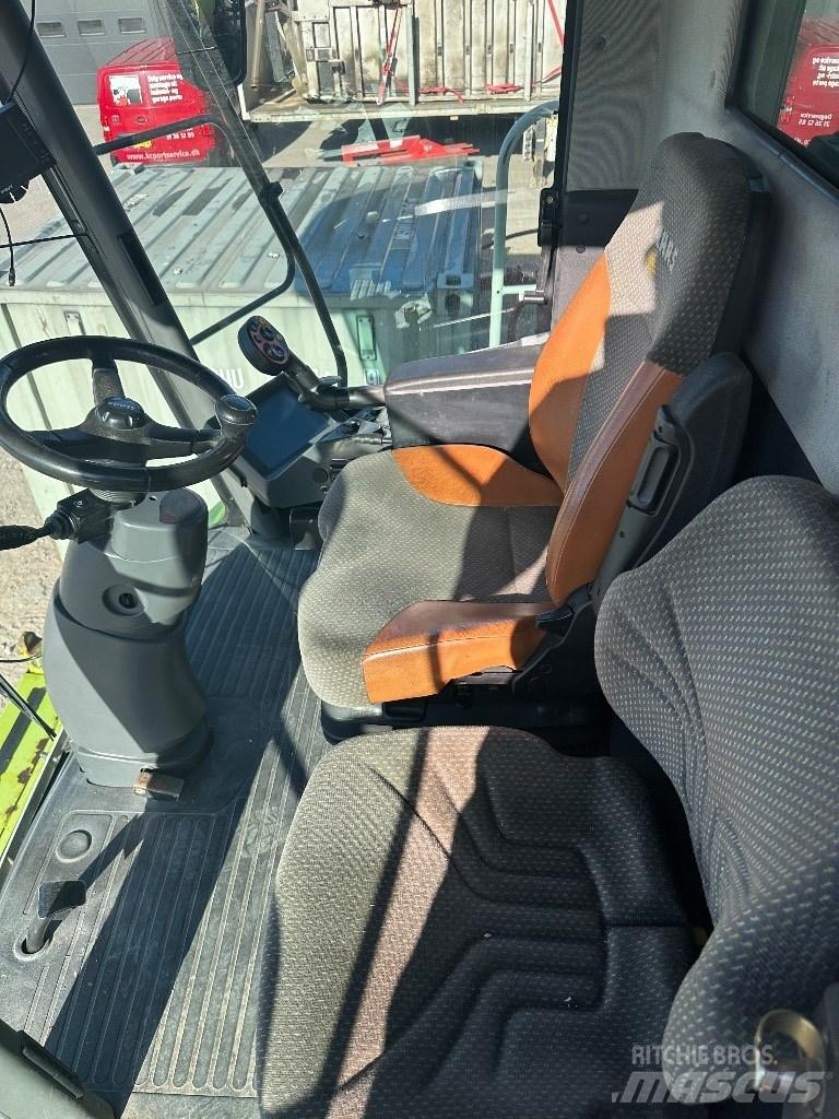 CLAAS Lexion 560 联合收割机