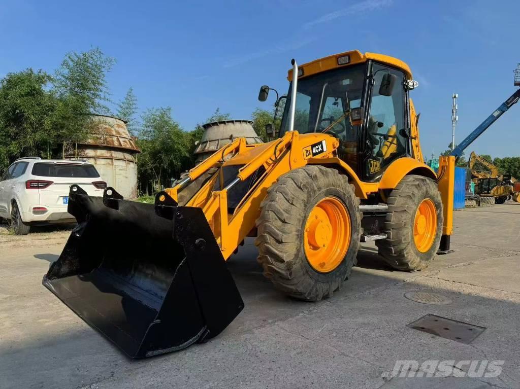JCB 4CX 反铲装载机