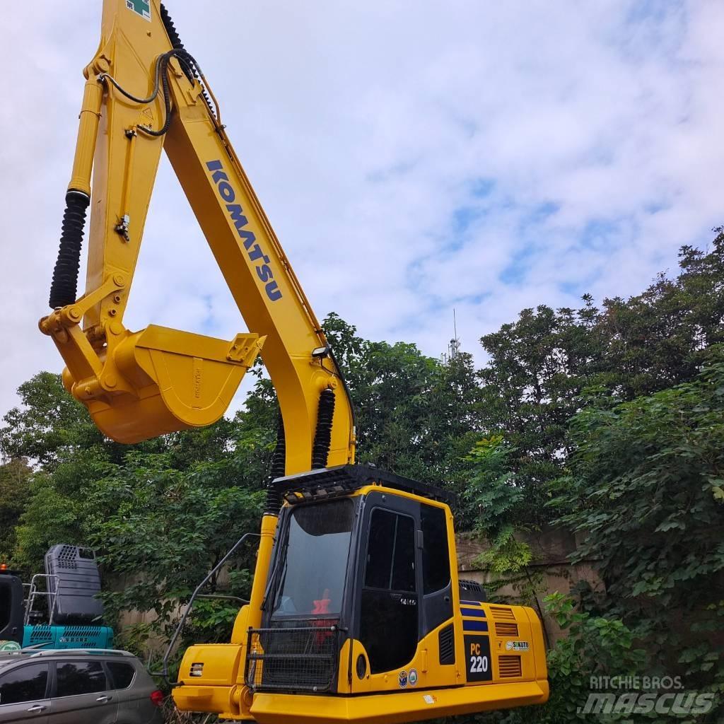 Komatsu PC 220-7 履带挖掘机
