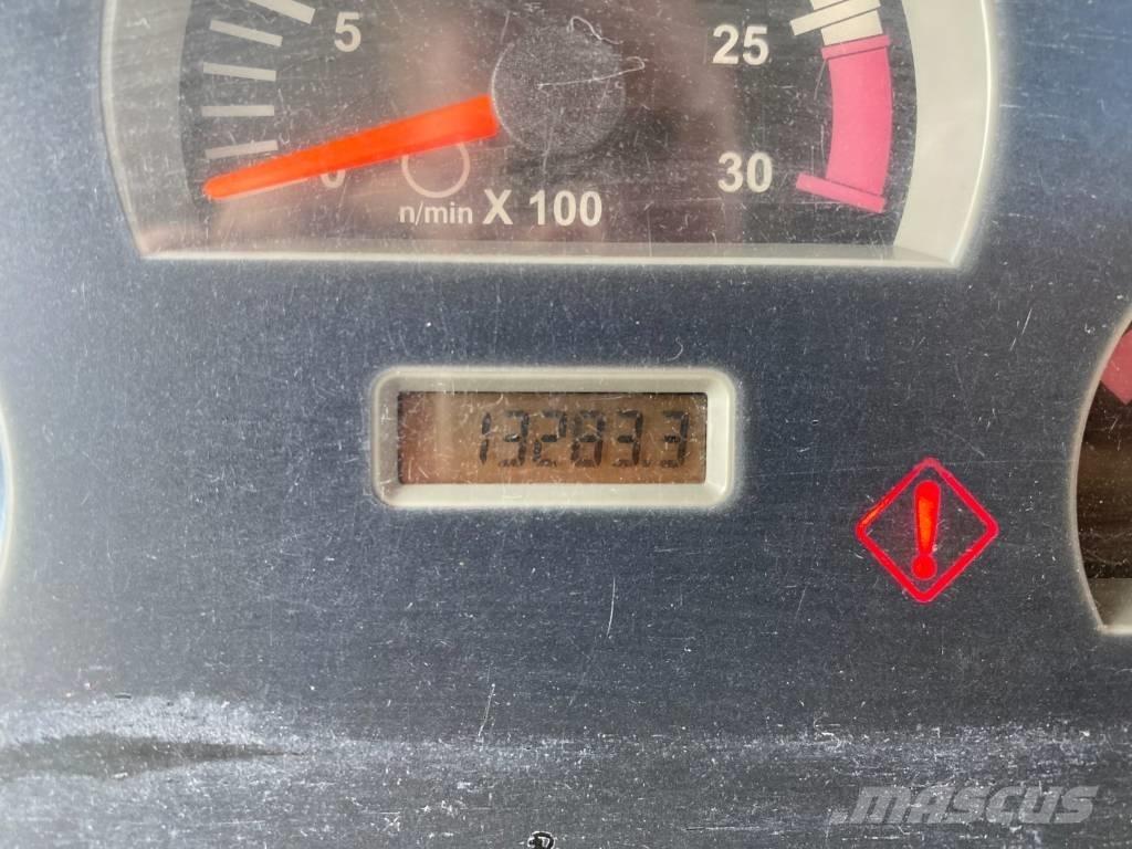 CAT 422 F TURBO 反铲装载机