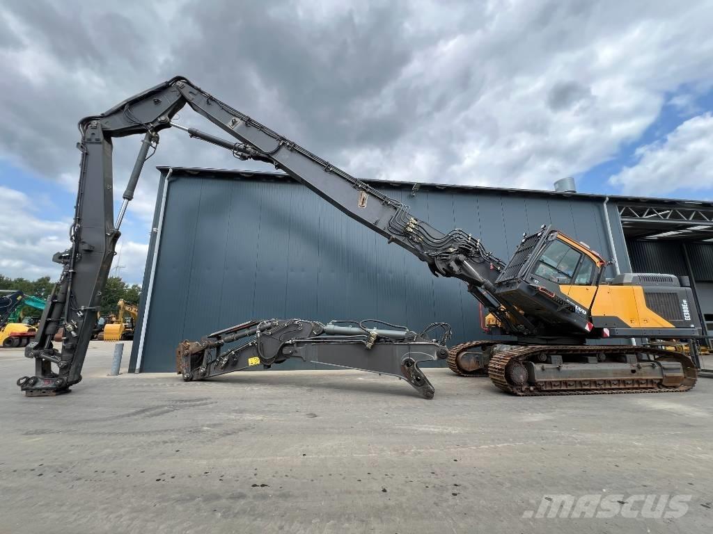 Volvo EC380E HR UHD 组装挖掘机