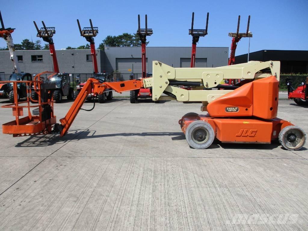 JLG E400 AJPN (146) 自走式伸缩臂升降机