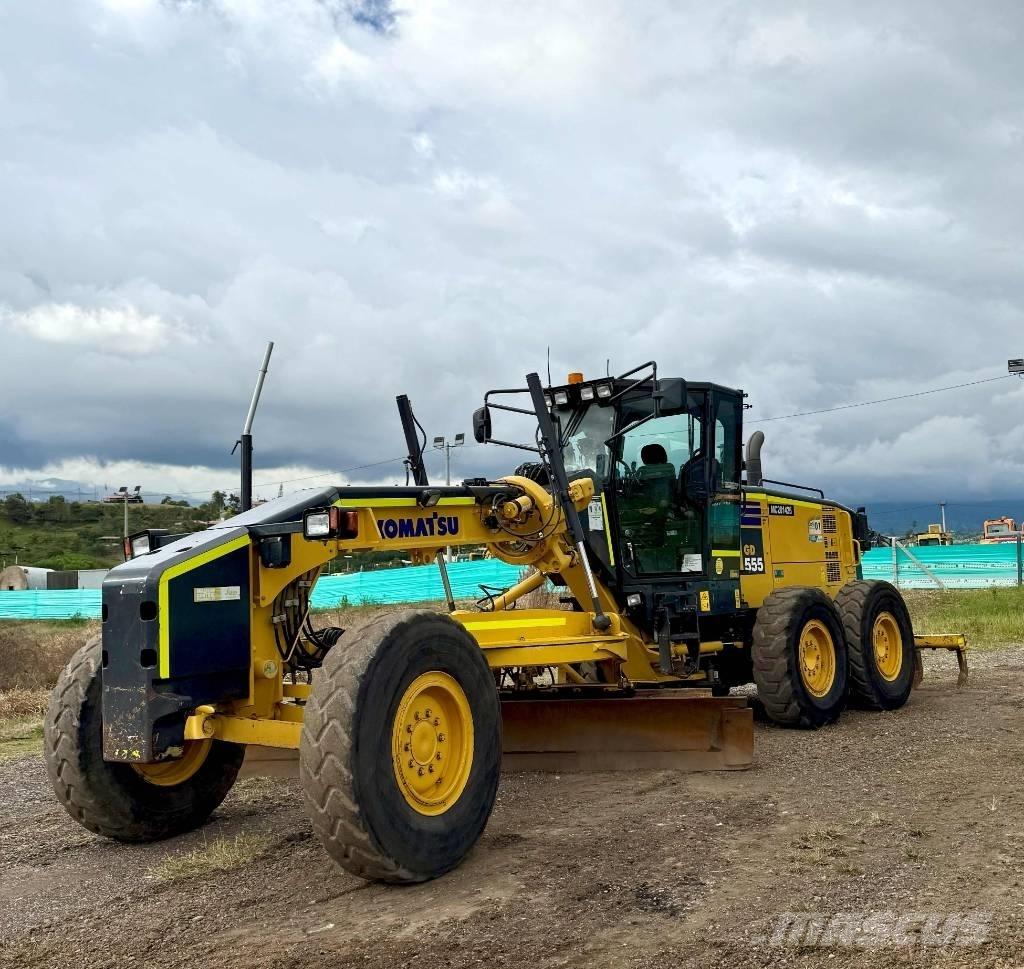 Komatsu GD555-5 平地机/推土机