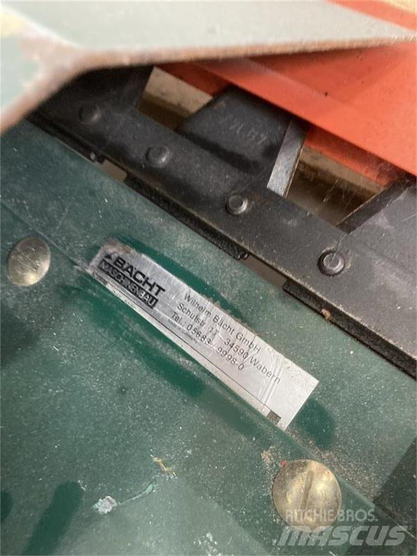CLAAS BACHT SIDEKNIV 联合收割机配件