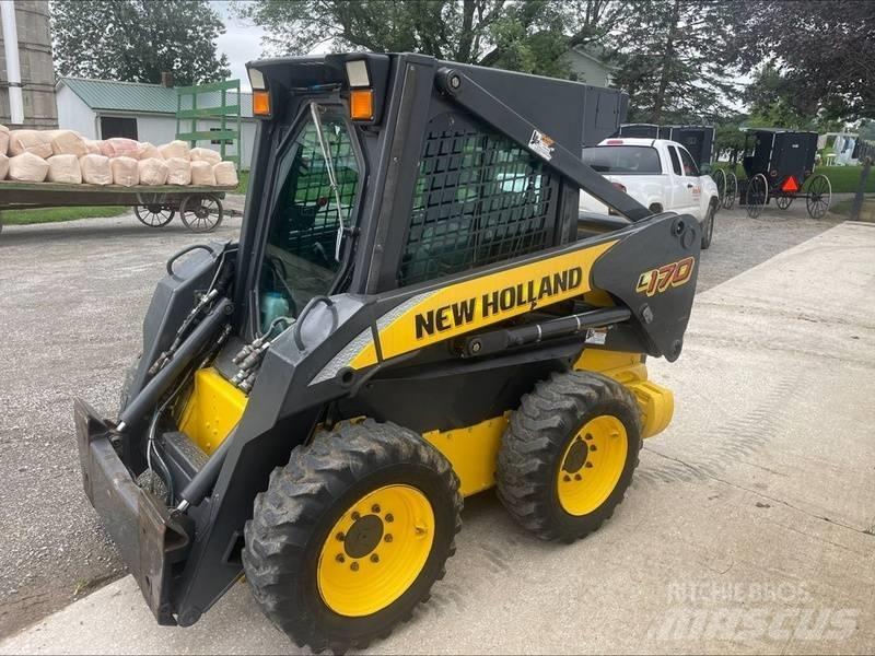 New Holland L 170 滑移装载机