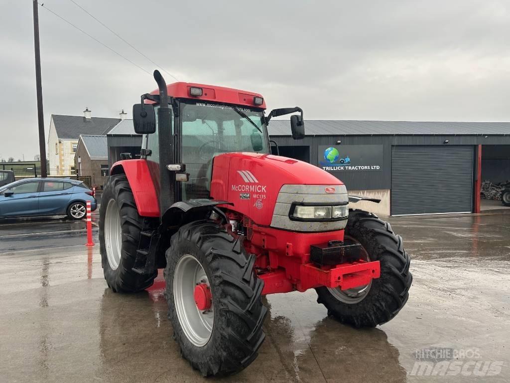 McCormick MC 135 拖拉机/农用车