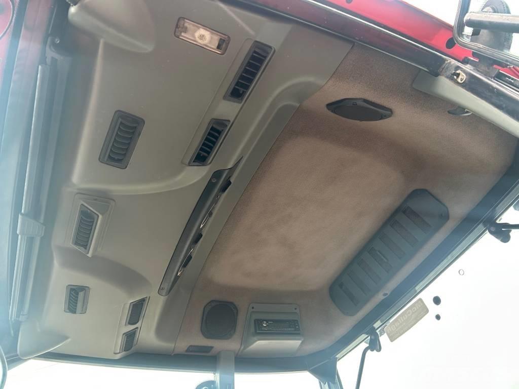 McCormick MC 135 拖拉机/农用车
