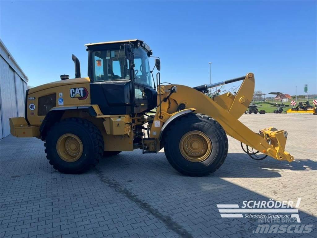 CAT 938 HL 轮式装载机