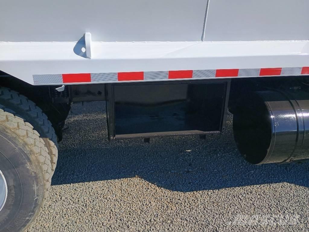 Mack MRU 垃圾车