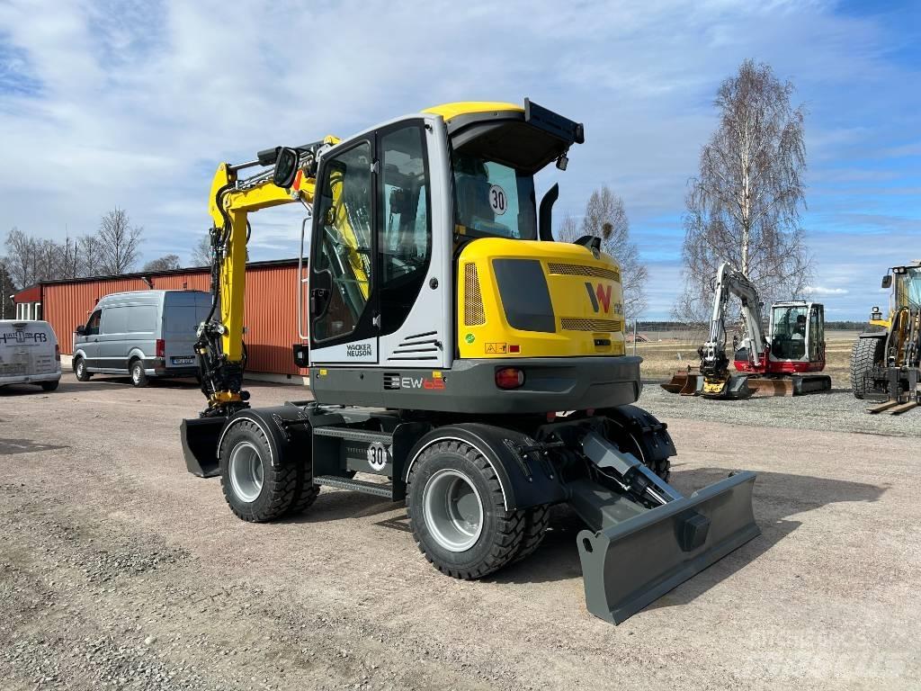 Wacker Neuson EW65 轮式挖掘机
