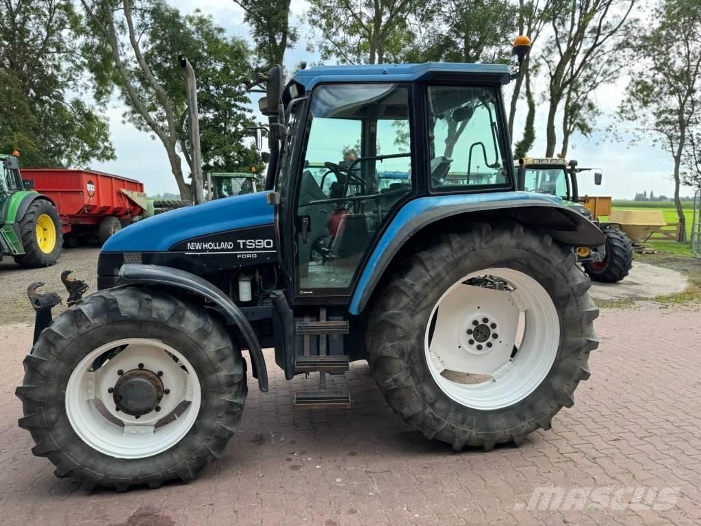 New Holland TS90 拖拉机/农用车