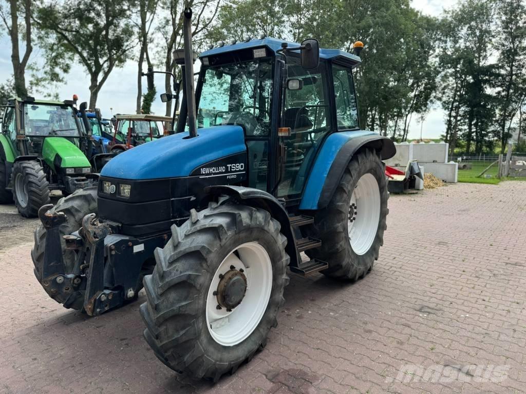 New Holland TS90 拖拉机/农用车