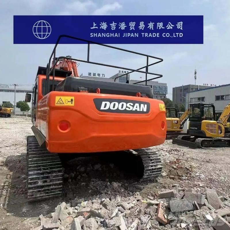 Doosan DX 300 履带挖掘机