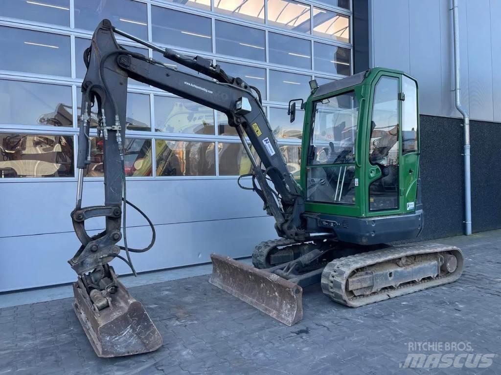 Volvo ECR38 小型挖掘机