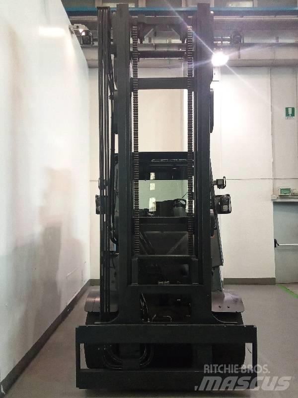Linde E 80 电动叉车
