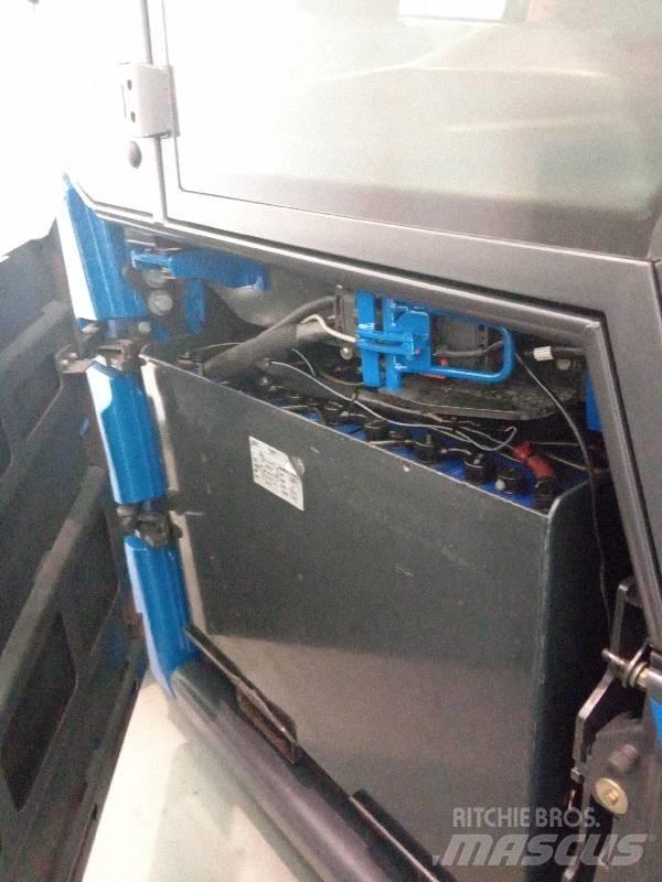 Linde E 80 电动叉车